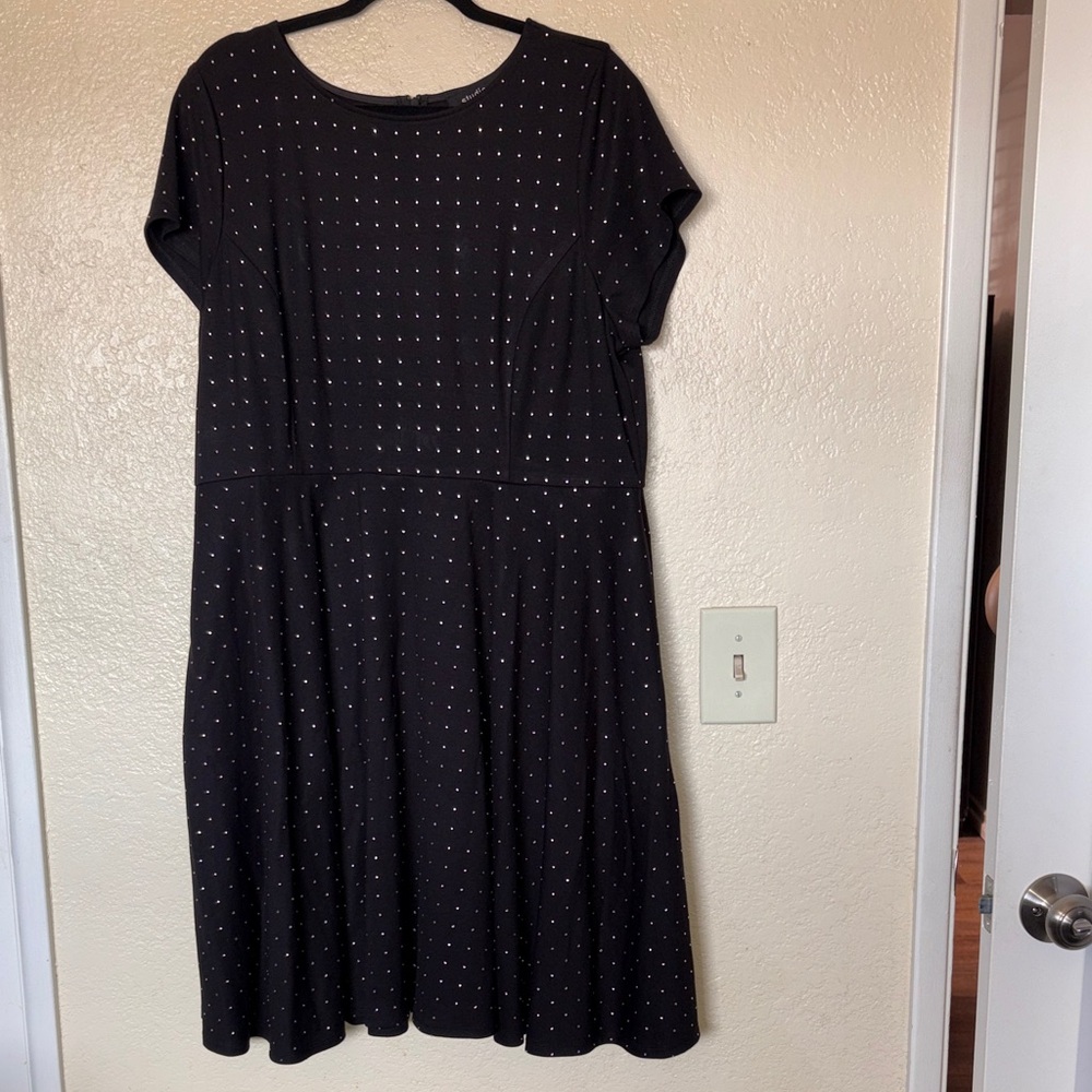 #T324 - NWOT - Torrid Black Midi Dress with Rhinestones -2x (no label)